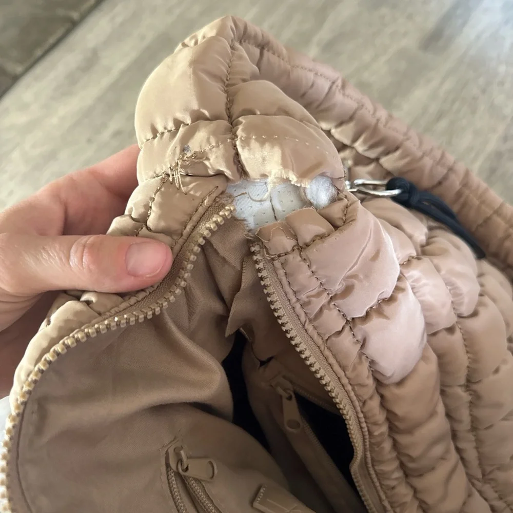 Free people puffer bag - Picture 3 of 3